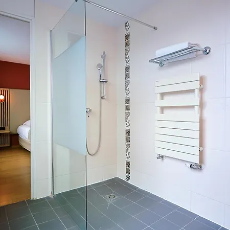 Seven Urban Suites Nantes Centre-3